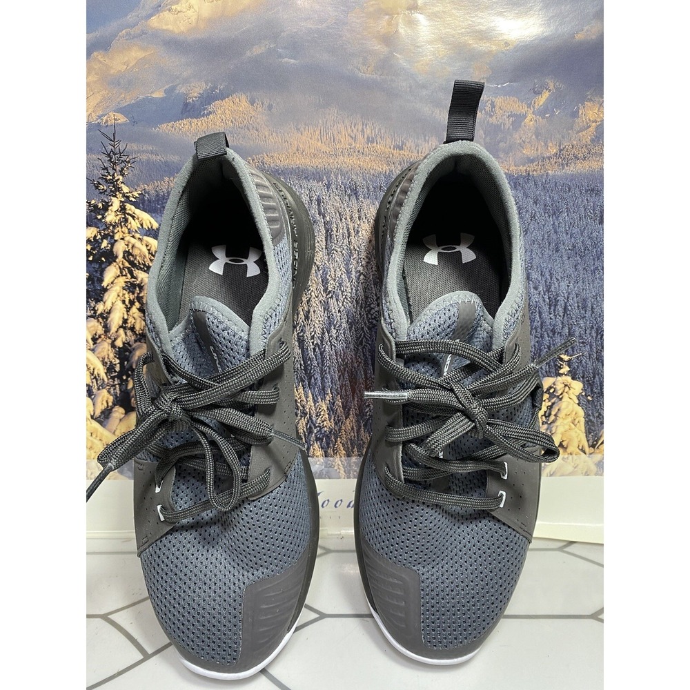 Under Armoir Showstopper 2.0 Men's Running Shoes Gray 3020542 105 Sz 9.5
